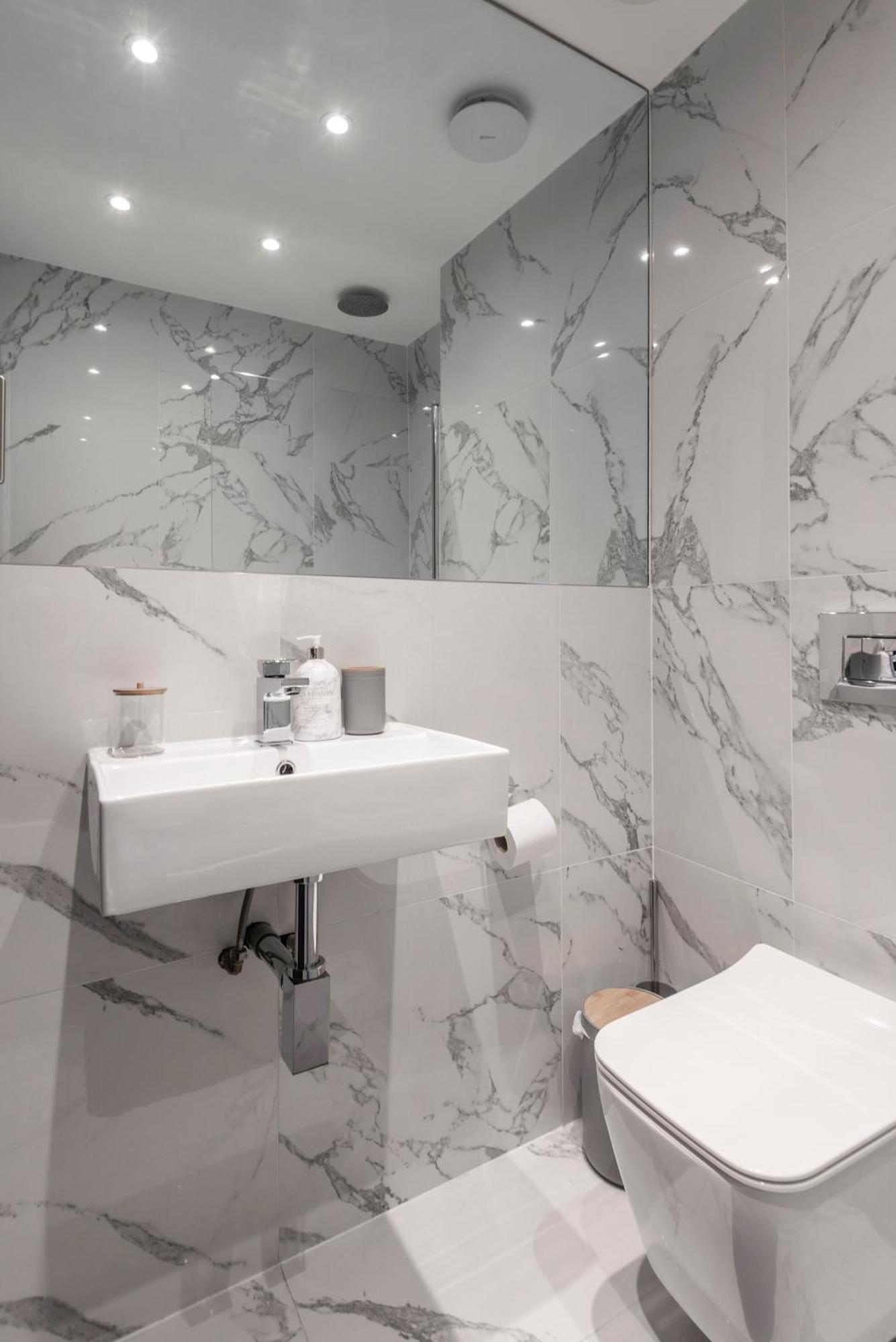 ロンドンLuxury Georgian House In Marylebone: Modern 1-Bed Retreatアパートメント エクステリア 写真